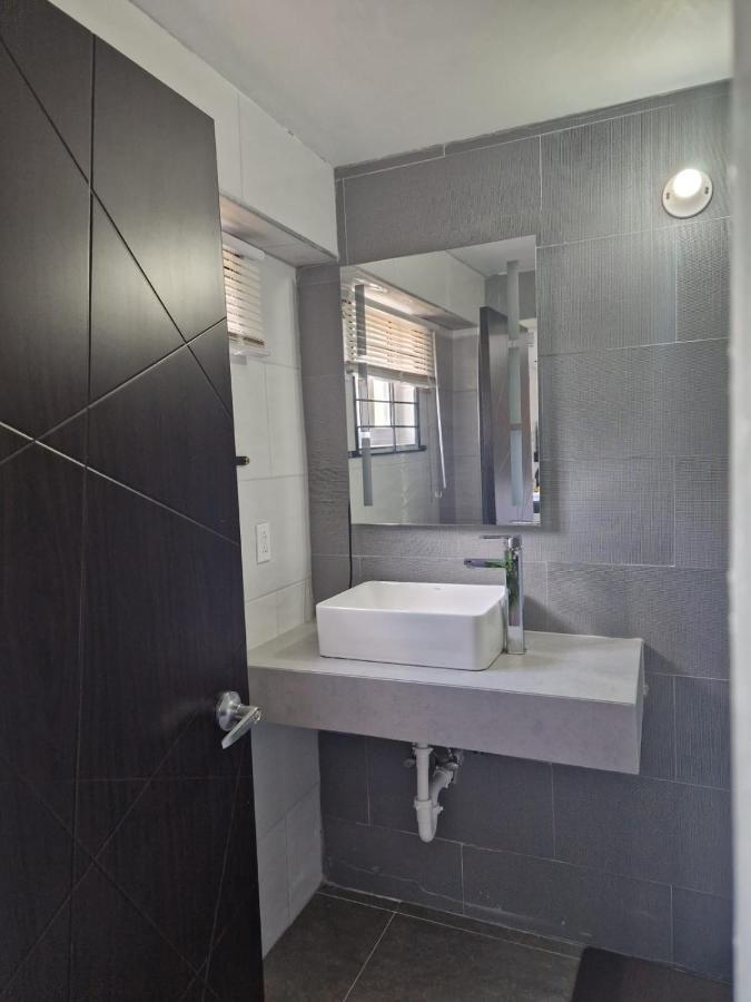 Hotel Amharic Kingston Zewnętrze zdjęcie